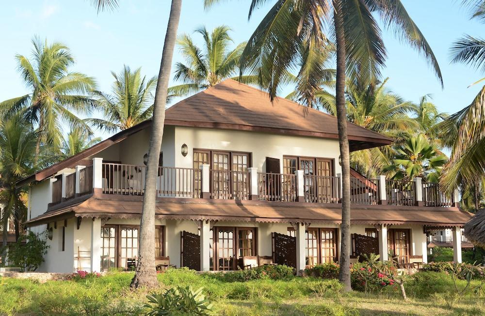 Breezes Beach Club And Spa Bwejuu Bagian luar foto