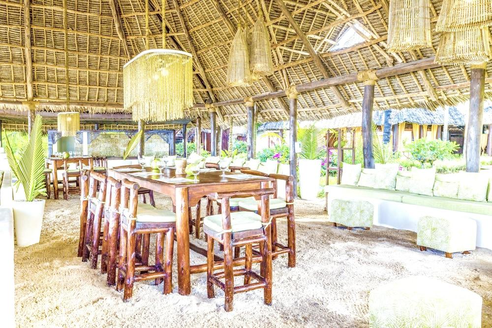 Breezes Beach Club And Spa Bwejuu Bagian luar foto