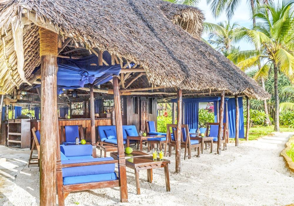 Breezes Beach Club And Spa Bwejuu Bagian luar foto