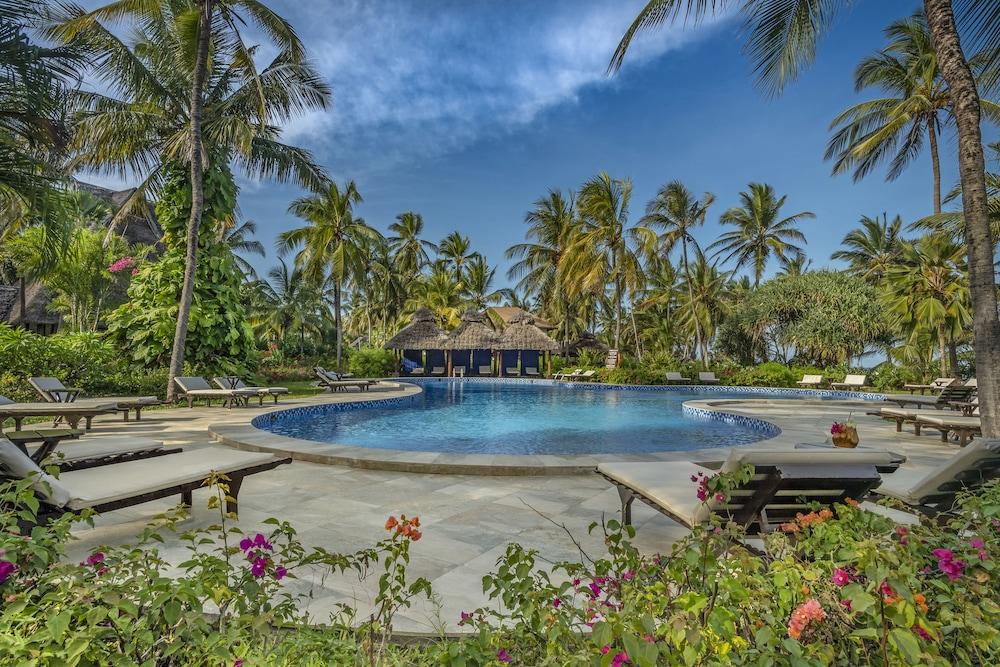 Breezes Beach Club And Spa Bwejuu Bagian luar foto
