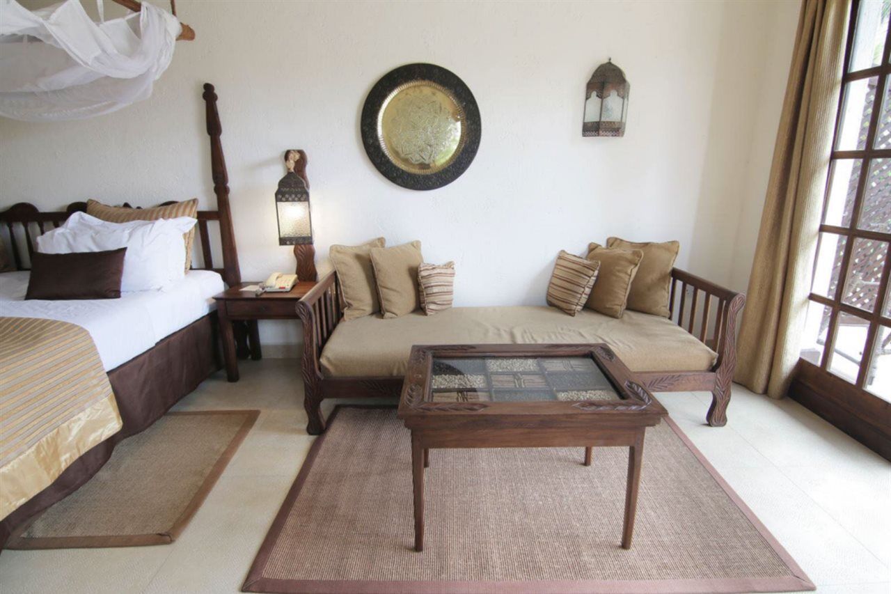 Breezes Beach Club And Spa Bwejuu Bagian luar foto